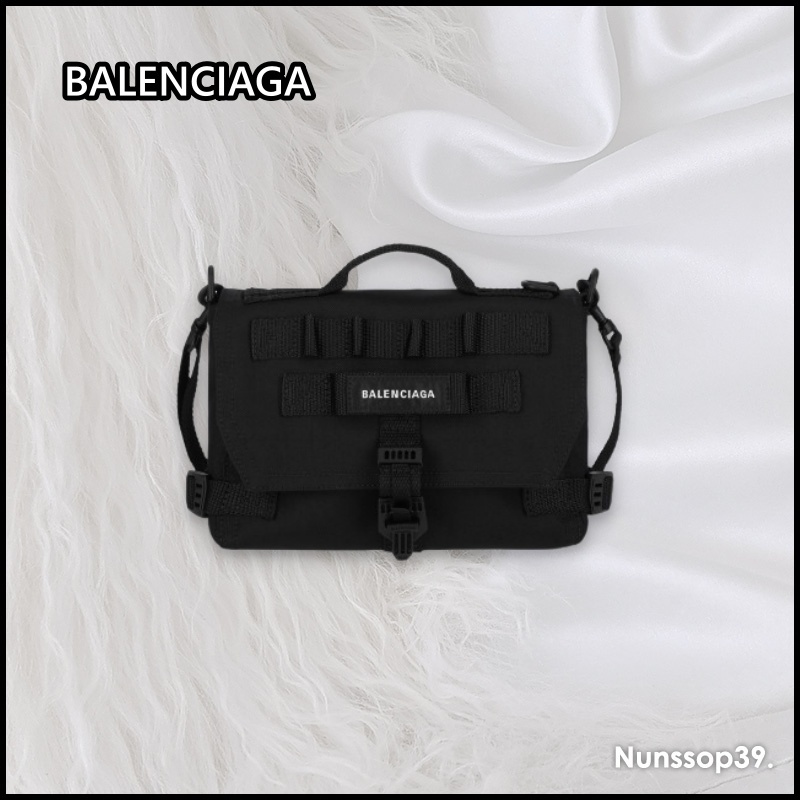 《BALENCIAGA》 656106 2BKPI 1000 ARMY SMALL MESSENGER BAG