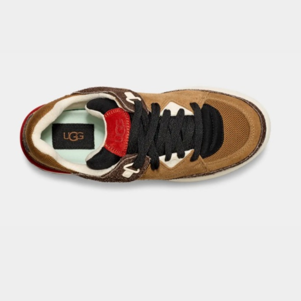 大人気【UGG】All Gender Goldencush 2WAYで履ける ☆スニーカー ジェンダーレス＆2WAYで履けるUGG新作スニーカー、Goldencush
