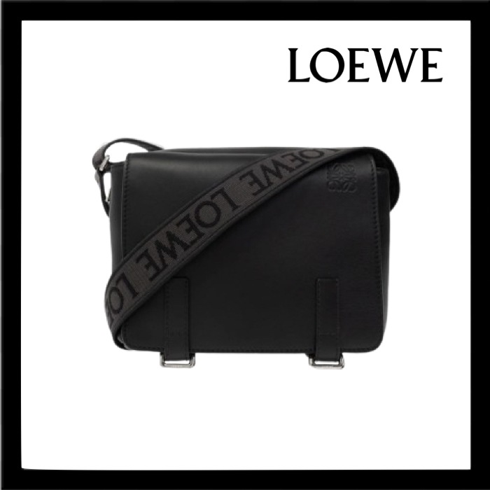 新着 関税送料込み LOEWE ロエベ ロゴ メッセンジャー バッグ