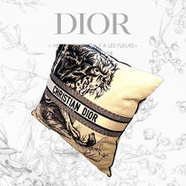 【関税込】DIOR 珍しい！ライオン模様のクッション S