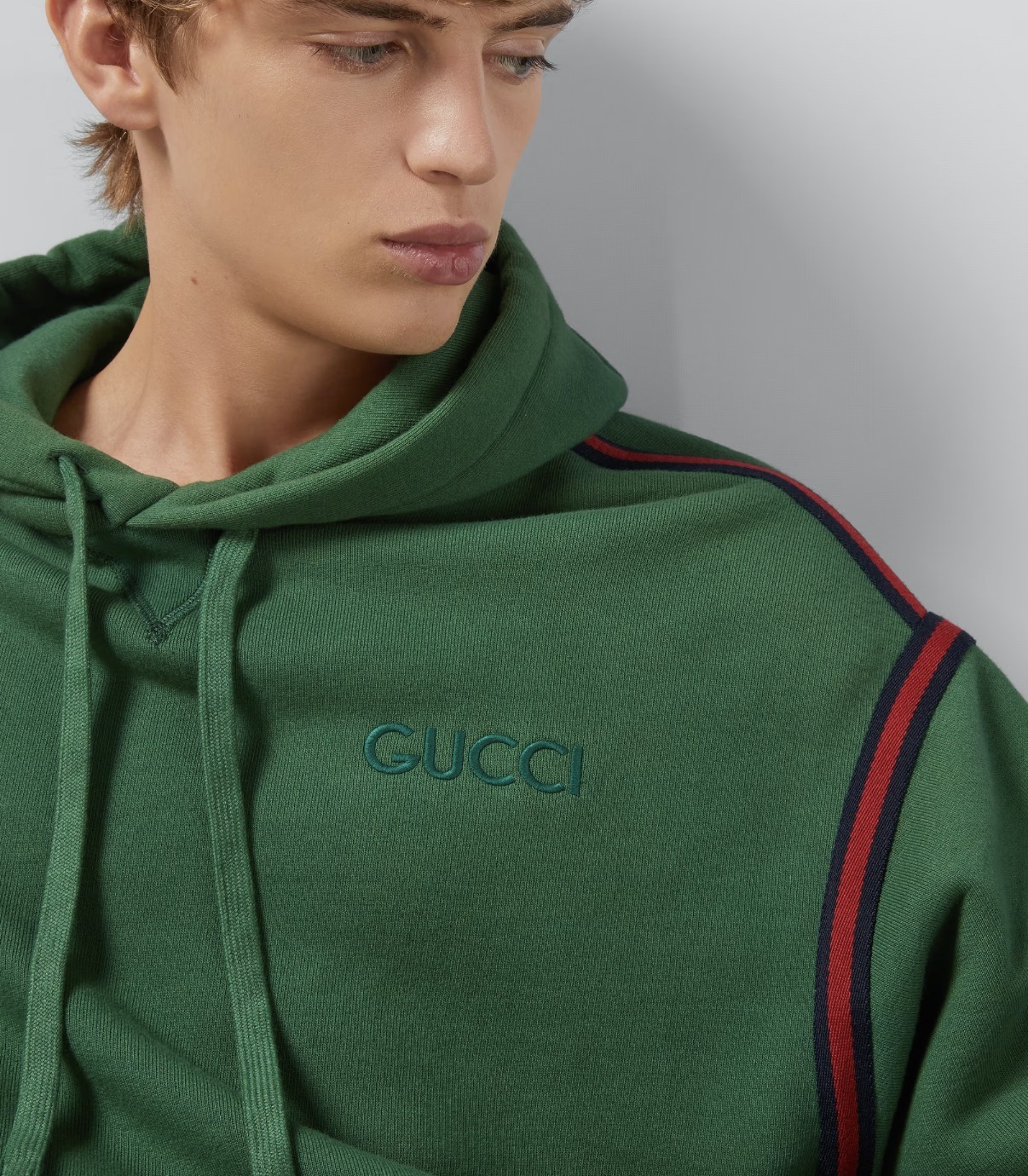 関税送料込★GUCCI プリント フーデッド スウェットシャツ 国内発送☆GUCCI】コットン フーデッド スウェットシャツ