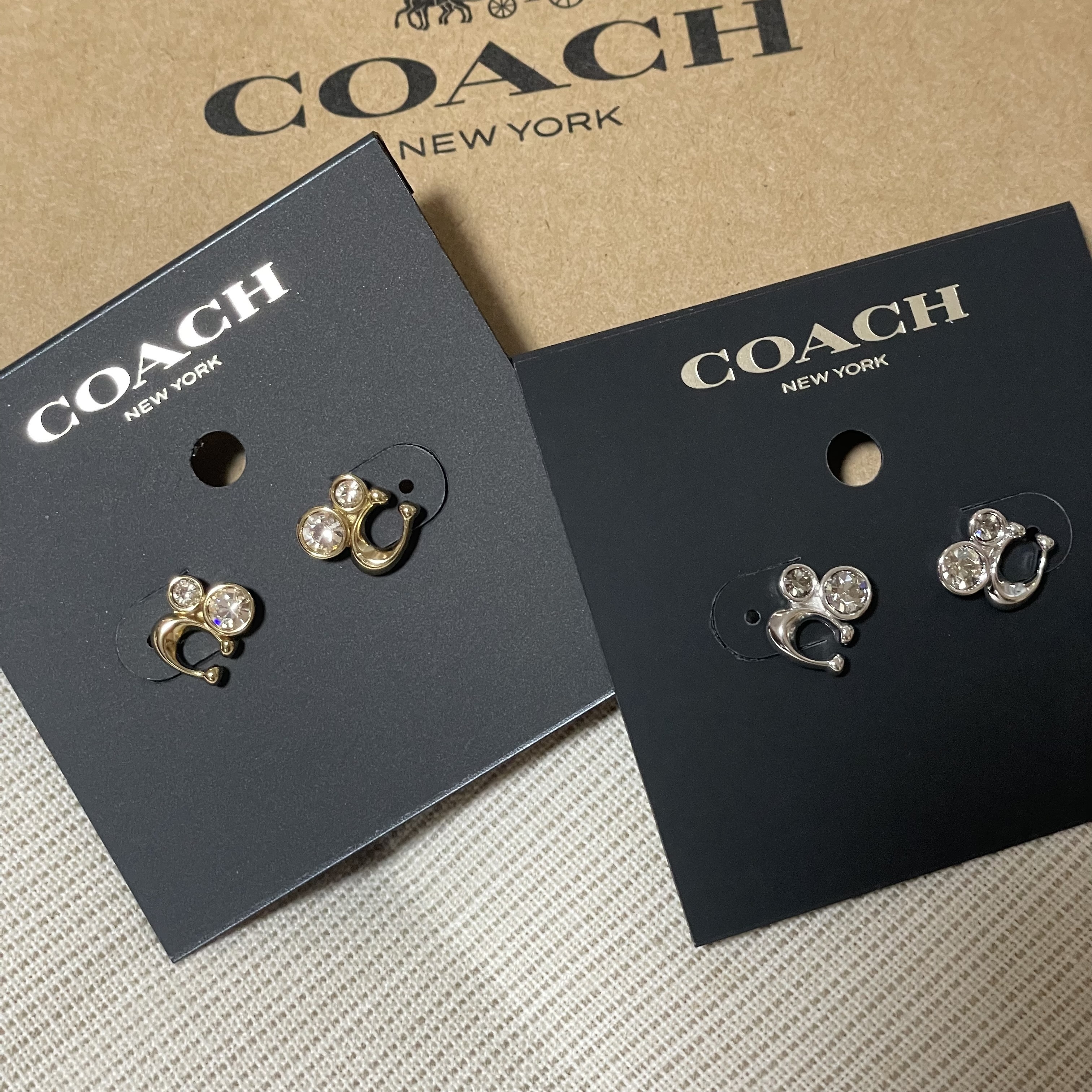 大人気 Coach 人気 ストーン きらきら ピアス C9450