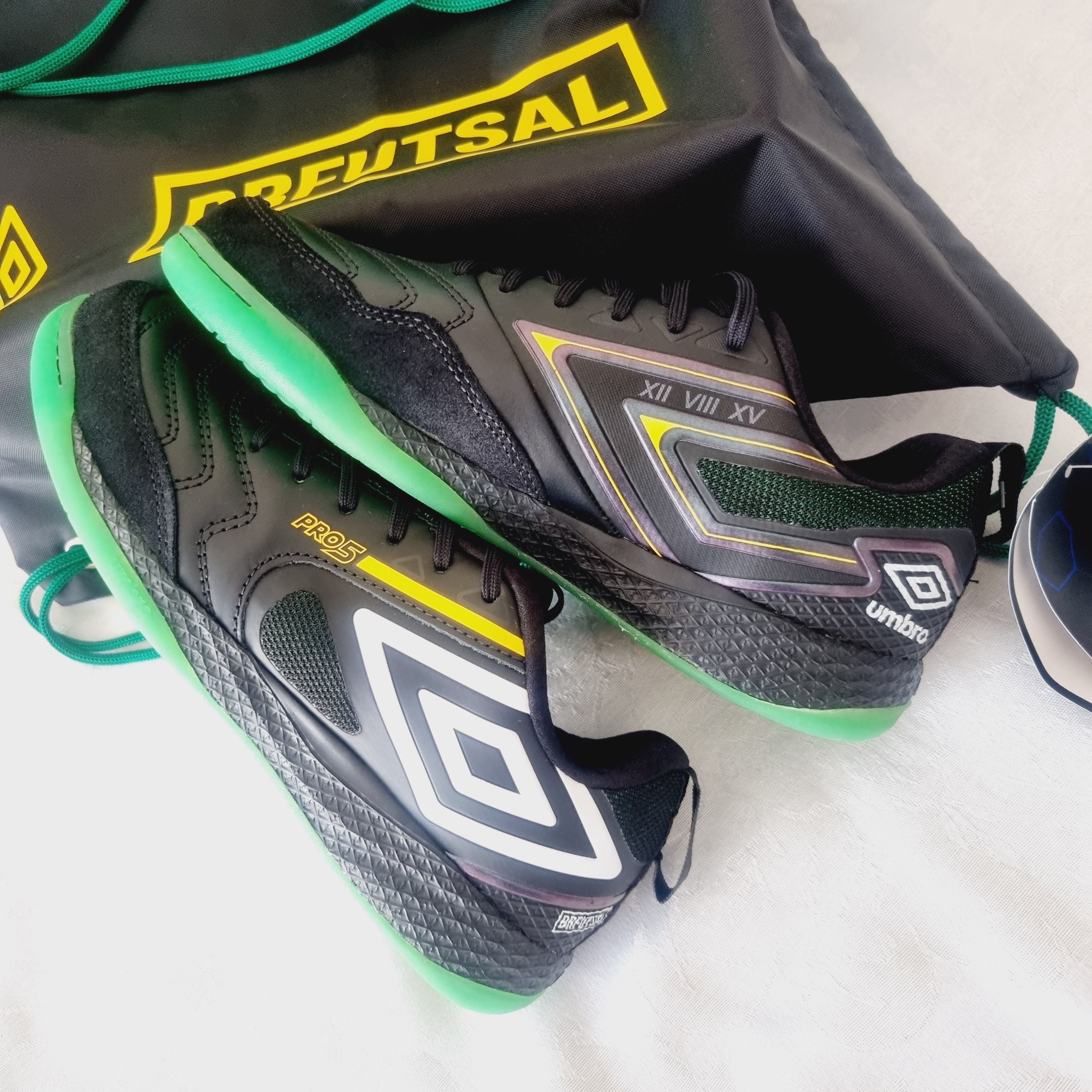 【アンブロ】フットサルシューズ Umbro Pro 5 Bump Brfutsal
