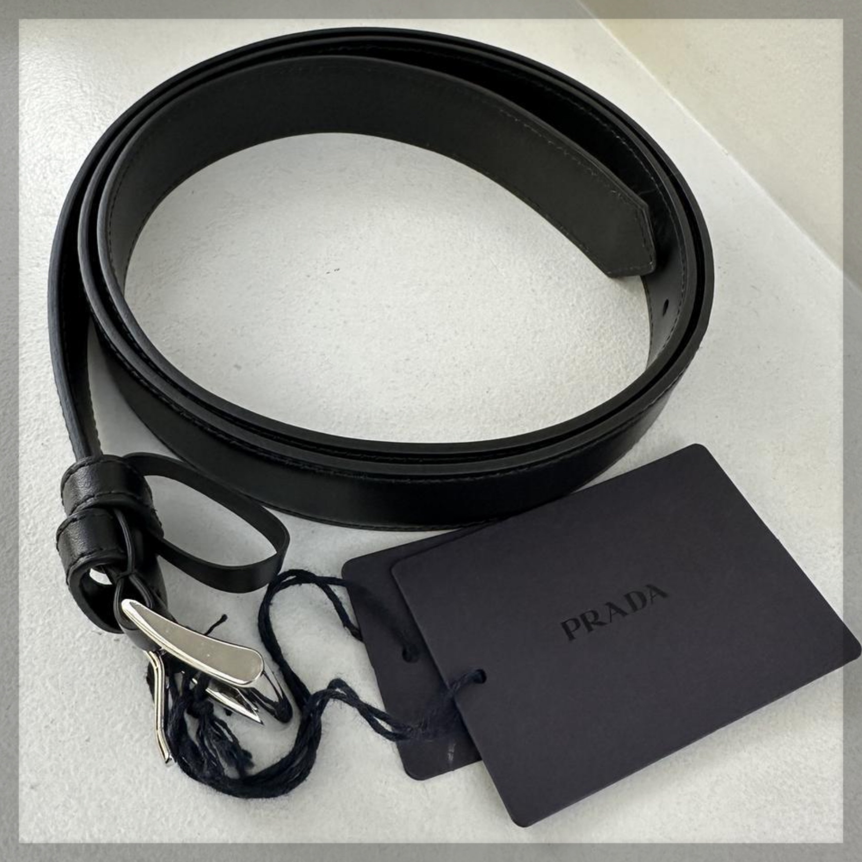 【PRADA】トライアングルロゴ付き バックル レザーベルト/black