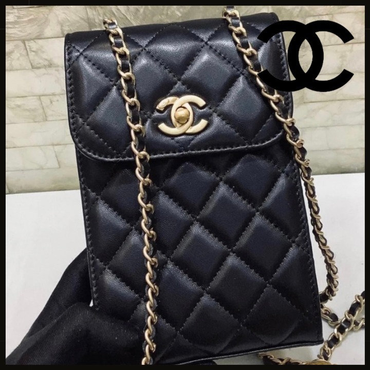 プレゼントにも☆》CHANEL フォンケース スマホケース・テック