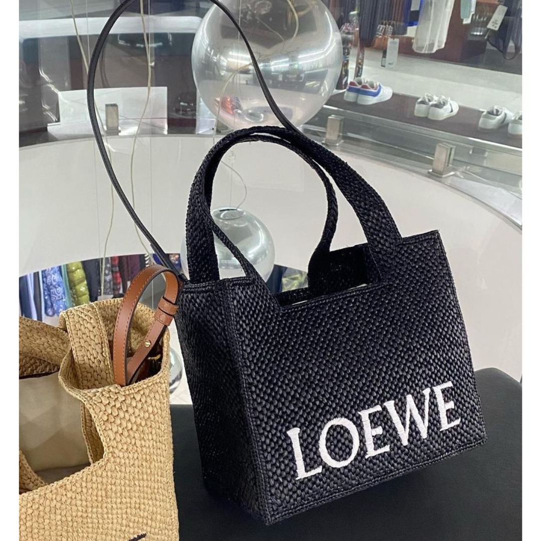 LOEWE◆ラフィア ミニ フォントトートバッグ ストラップ付 話題 LOEWE ロエベ ロエベ ミニ フォント トート (ラフィア) (LOEWE