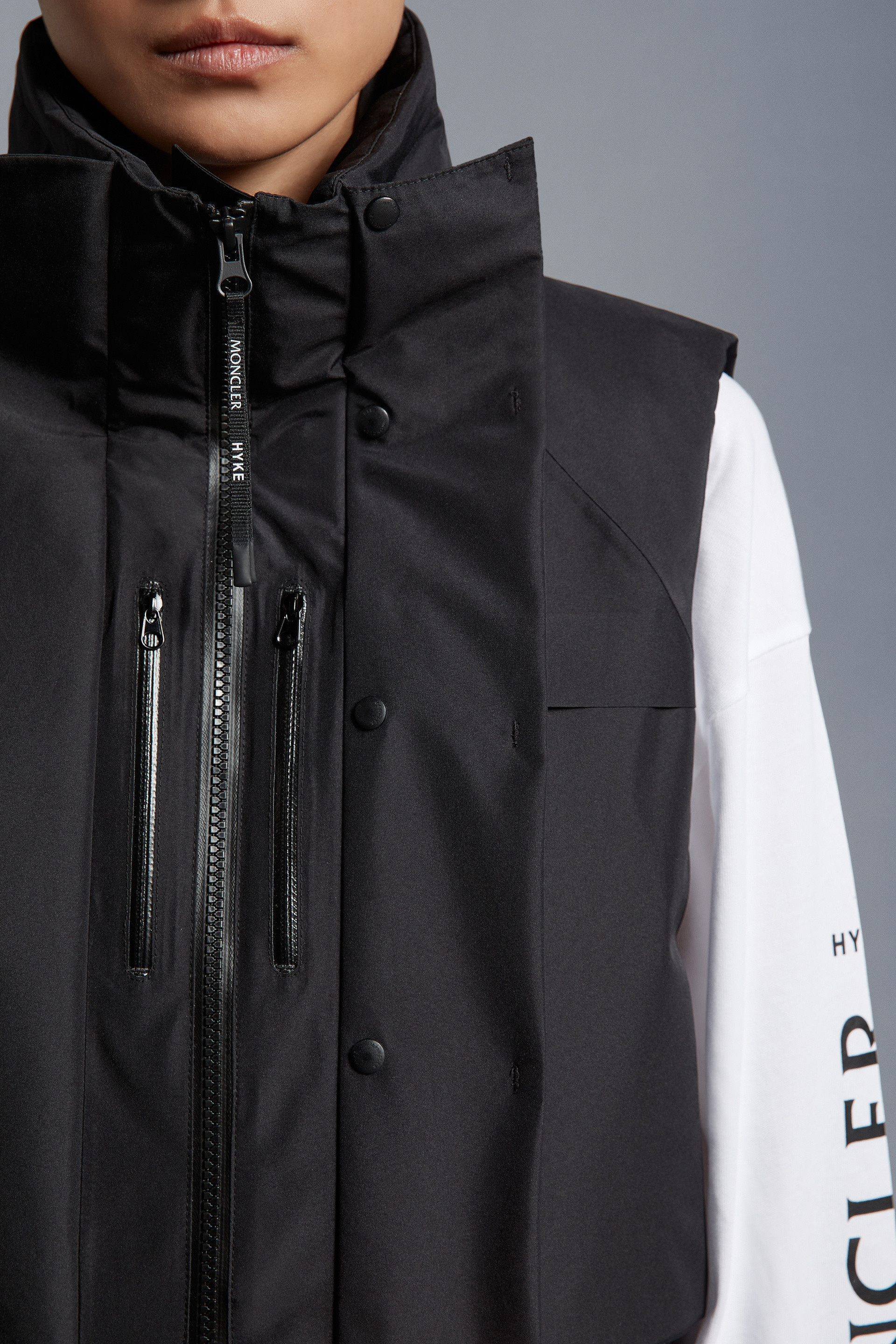 MONCLER GENIUS 4 HYKE ダウンベスト VANILLIS (MONCLER/ダウン