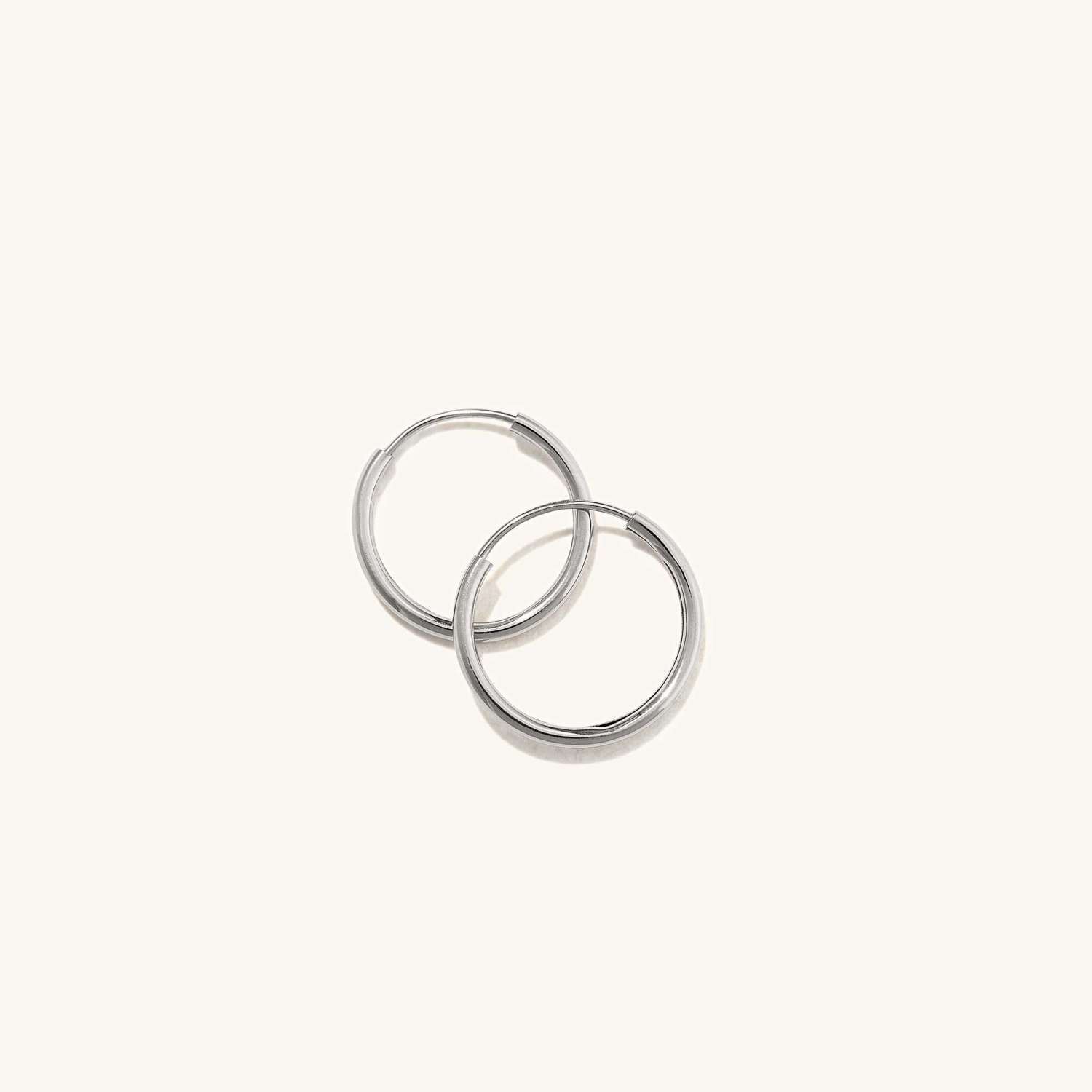 【オシャレ】MEJURI メジュリ Single Small Hoops ピアス オシャレ】MEJURI メジュリ Single Small Hoops ピアス