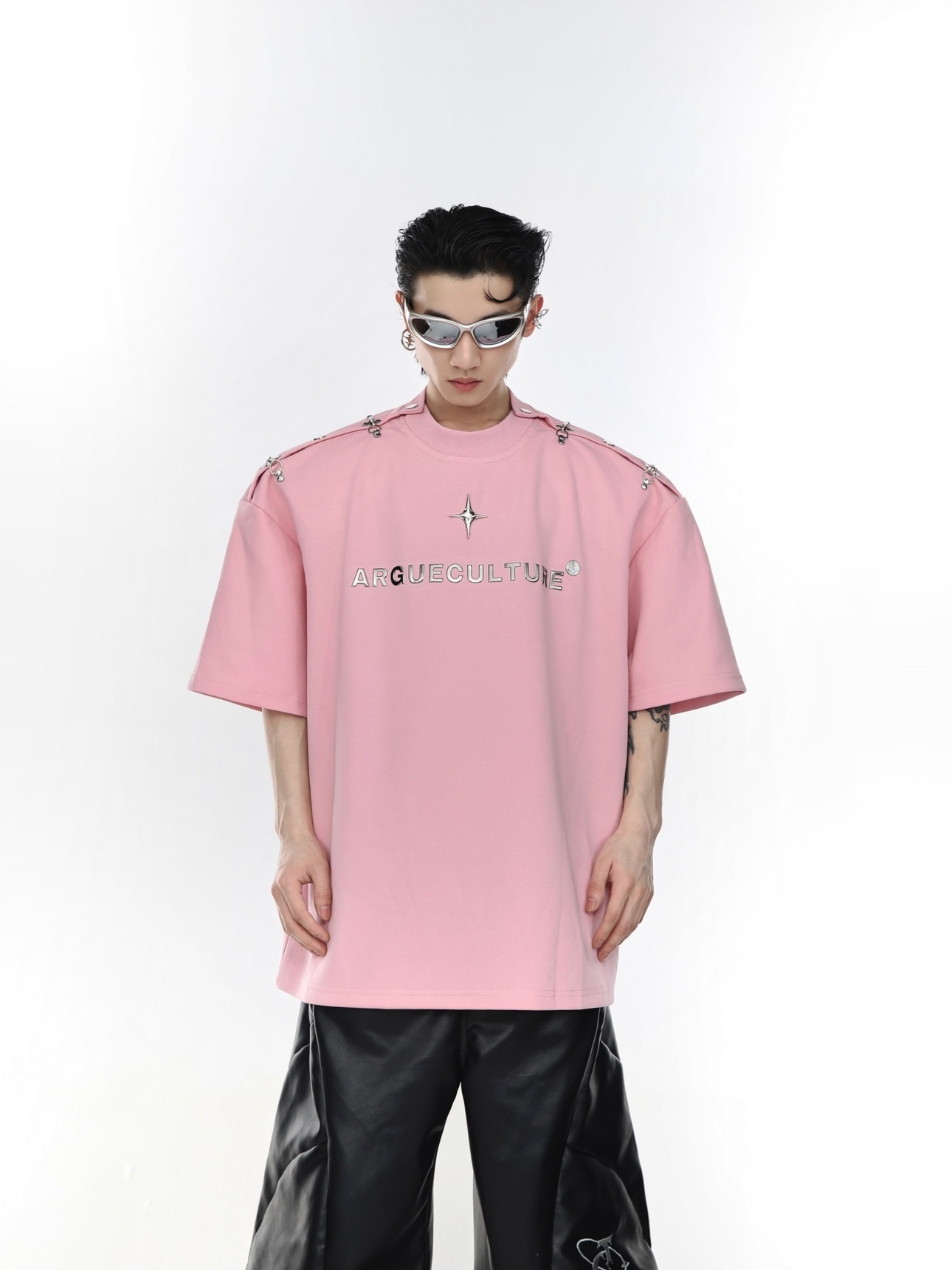 ArguECulturE ストリート 金属感ロゴ zip付 半袖Tシャツ Argue Culture ストリート おしゃれ メタル 半袖 Tシャツ (Argue