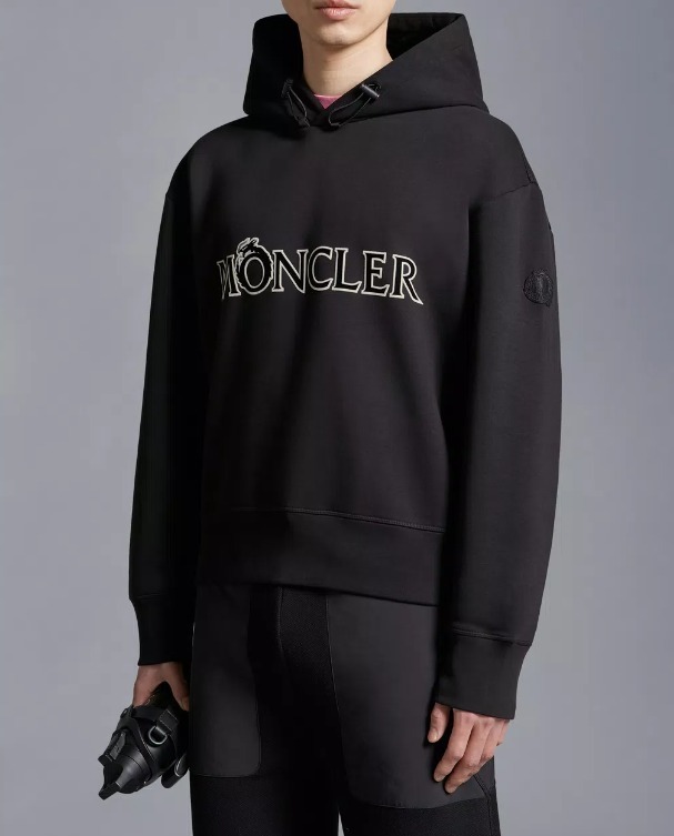 MONCLER 2024春夏新作 レタリングロゴプリント入り パーカー