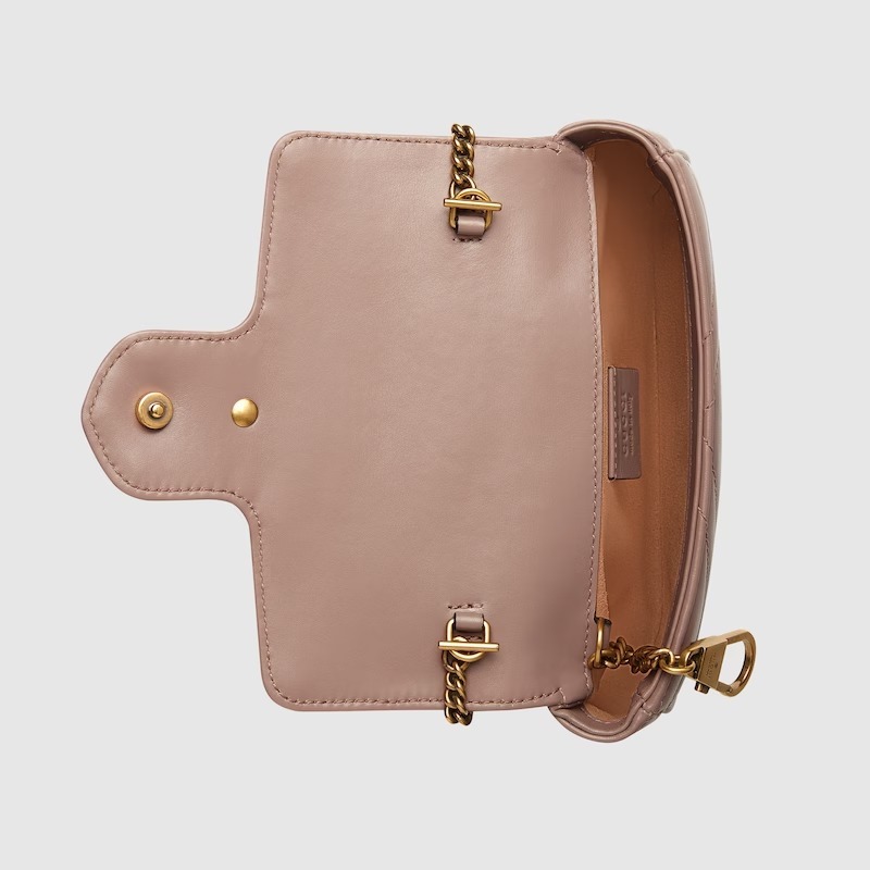 国内直営**GUCCI** キルティングレザー スーパーミニバッグ 国内直営**GUCCI** キルティングレザー スーパーミニバッグ