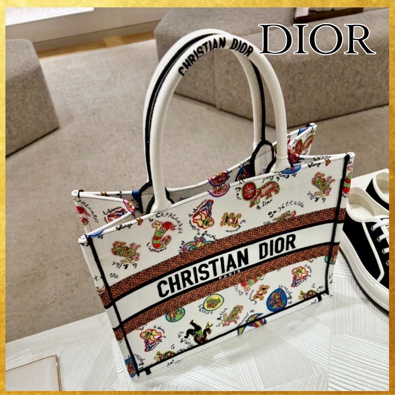 【星座の刺繍】 DIOR《Dior Book Tote》バッグ ミディアム