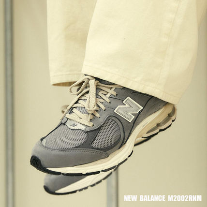 [New Balance] ★大人気★ M2002RAA ユニセックス ★関税無 M2002RNM - 海外通販のBUYMA
