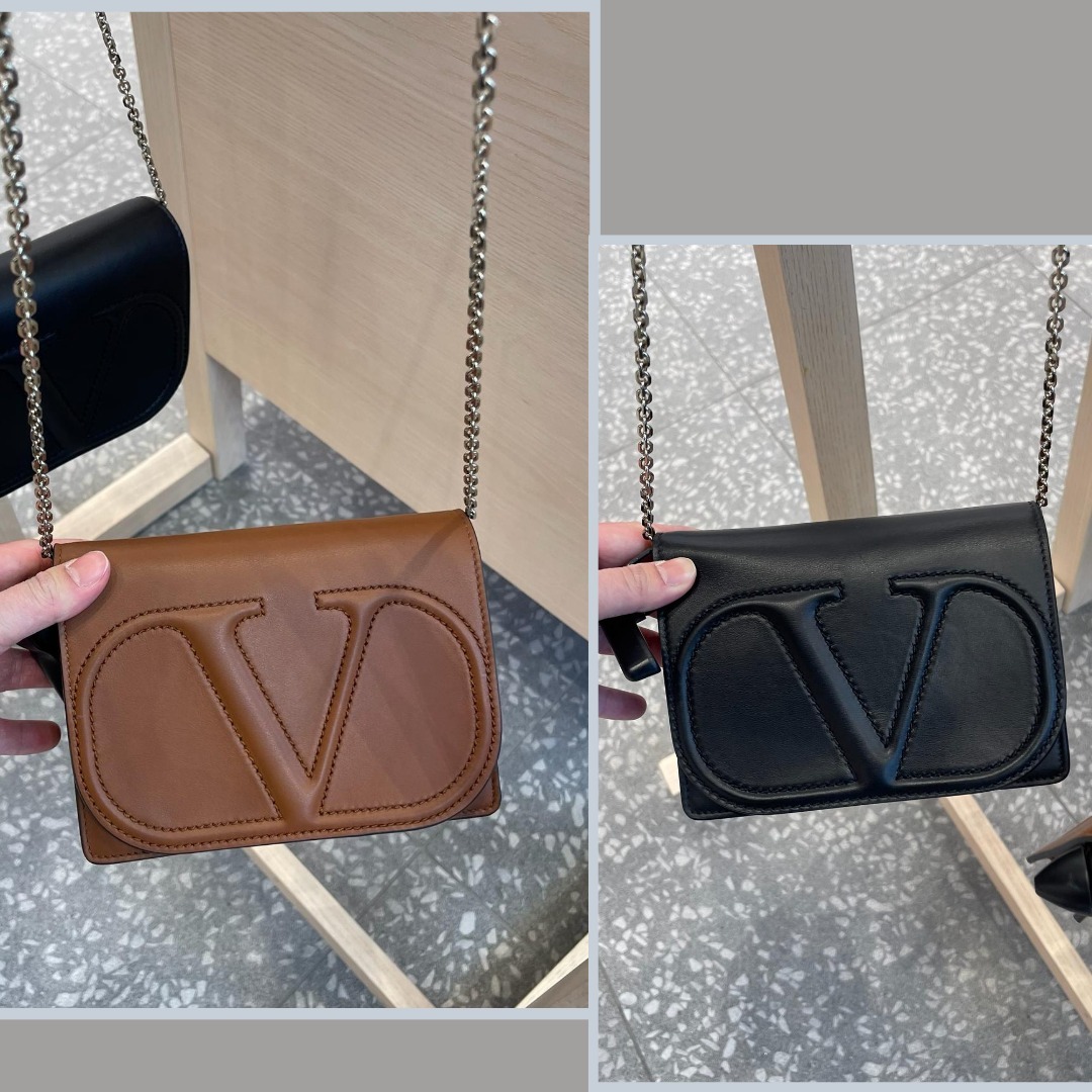 お買い得！！★ヴァレンティノ ショルダーバッグ ★