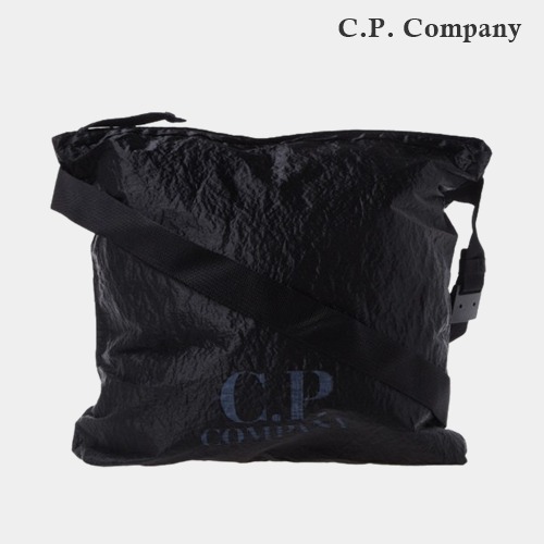 ☆C.P. Company☆ KAN-D メンズクロスバッグ