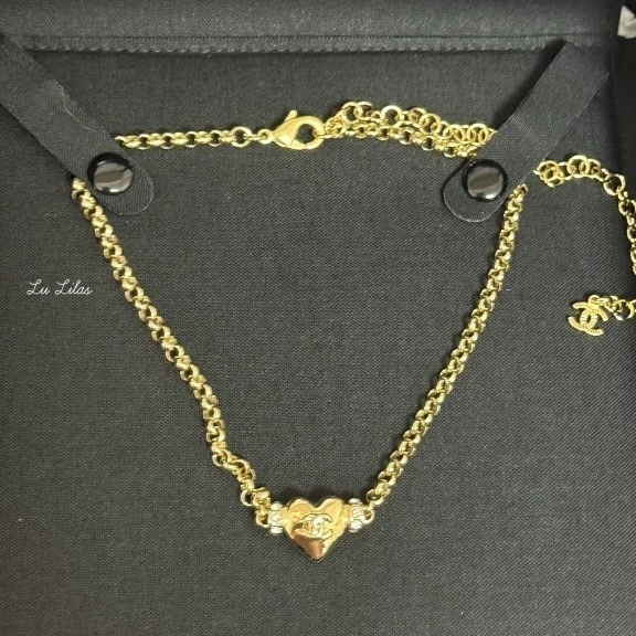 【大きめでかわいらしい♡】CHANEL ネックレス かわいらしいハート♡24P】CHANEL チョーカー (CHANEL