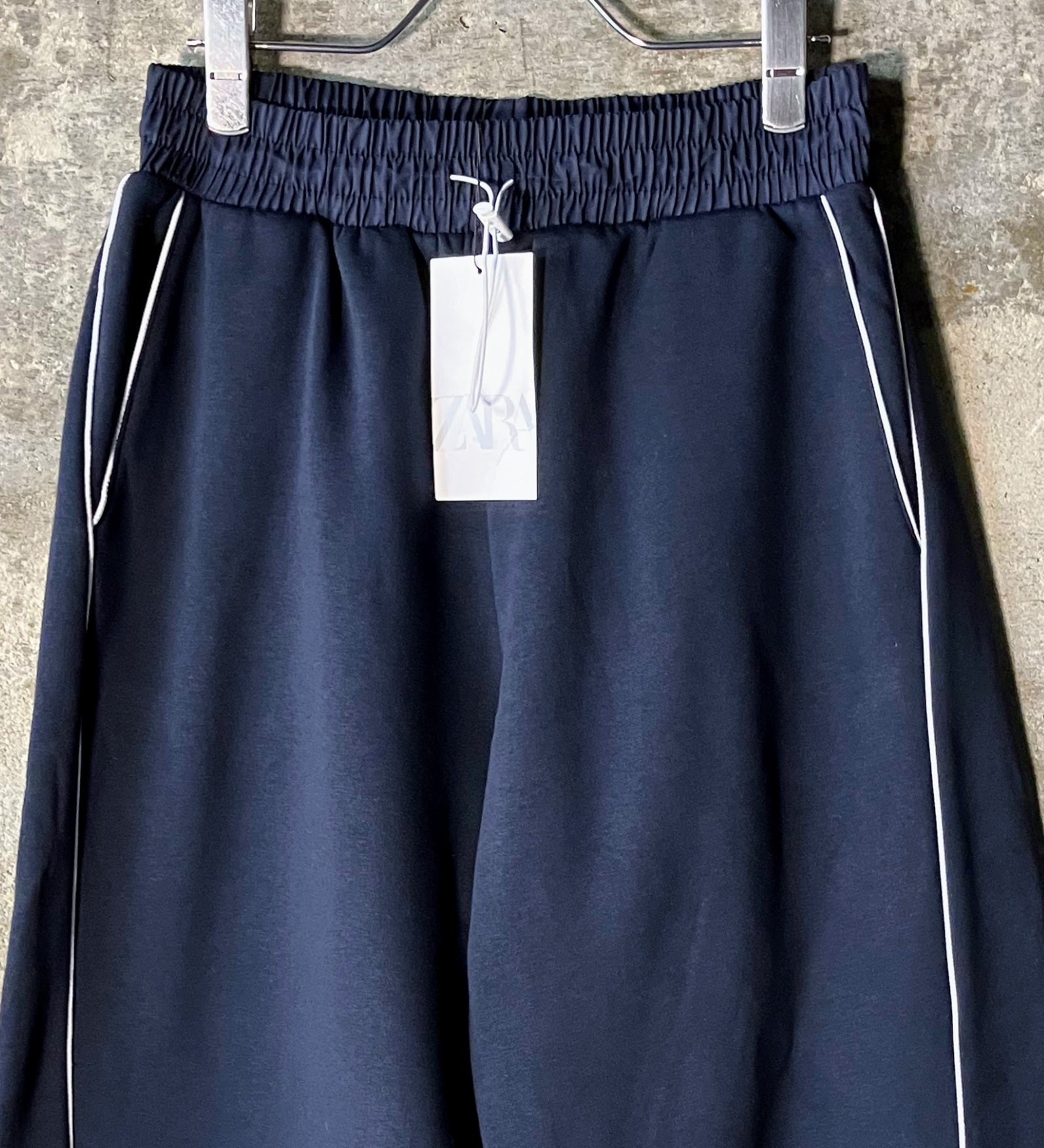 【限定特価】 ☆国内在庫/即発可*ZARA*パイピングスウェットジョガーパンツ/M パンツ