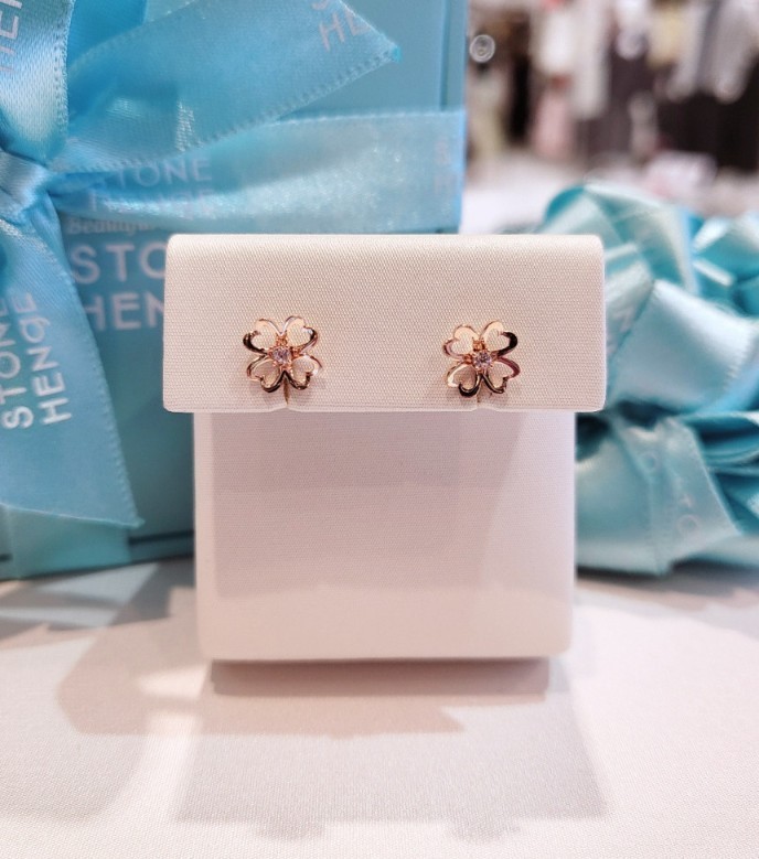 ★関税込★STONE HENgE★4K Four Leaf Clover Earrings★ ピアス 71t2CiLZZ8L._UY1000_.jpg