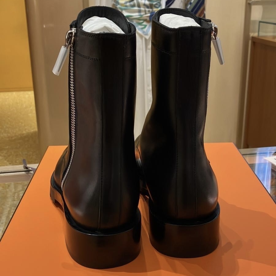 【スタイリッシュに☆】 HERMES《ユスタン》ショートブーツ