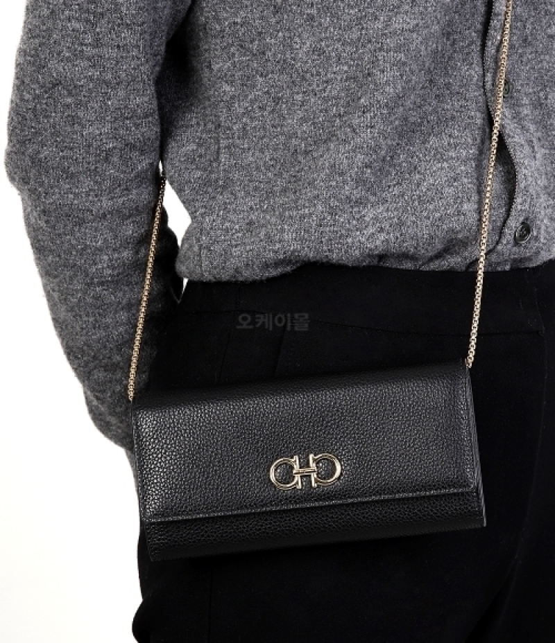 Salvatore Ferragamo｜LONG WALLETS (220636 770374)
