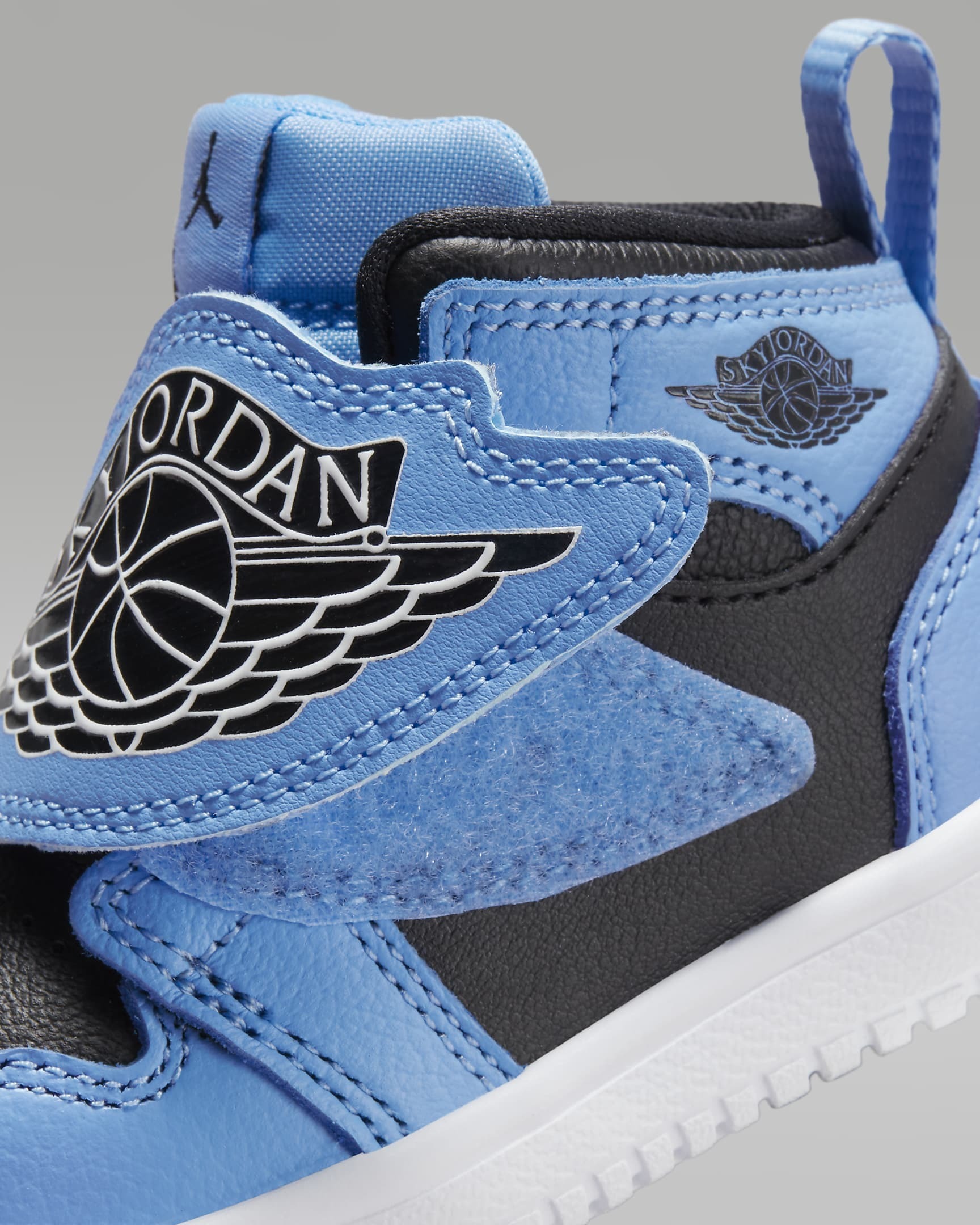 ☆関税込☆NIKE KIDS☆SKY JORDAN 1 スカイジョーダン1☆8-16cm