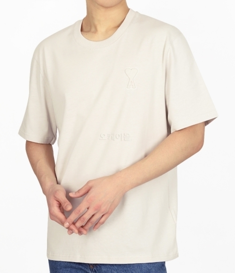 AMI｜SHORT-SLEEVED ROUND NECK T-SHIRTS (UTS025 726 193)