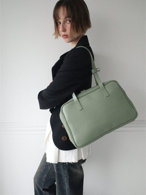 FILL IN THE BLANK】 Trapezoid Shoulder Bag /追跡付