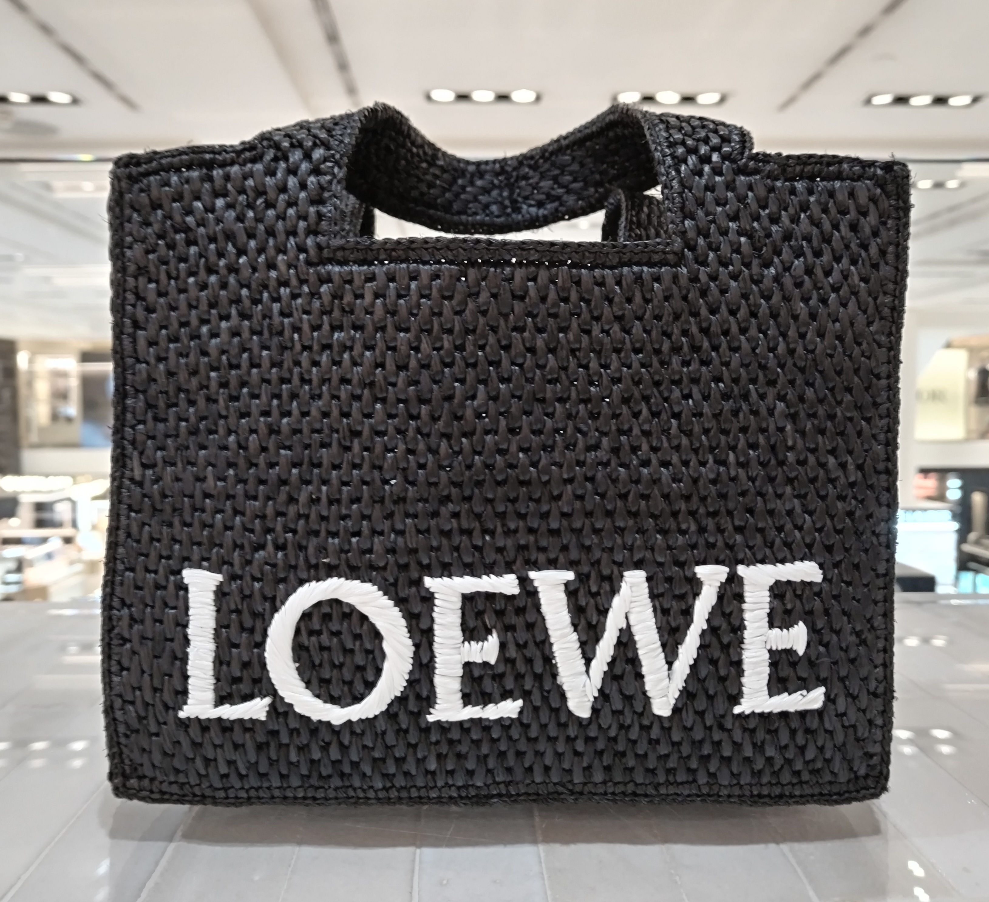 LOEWE フォント トート スモール (LOEWE/かごバッグ) A685B59X01