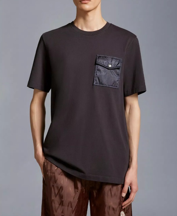 MONCLER 2024春夏新作 異素材MIX ポケット付き 半袖Tシャツ MONCLER 2024春夏新作 異素材MIX ポケット付き 半袖Tシャツ
