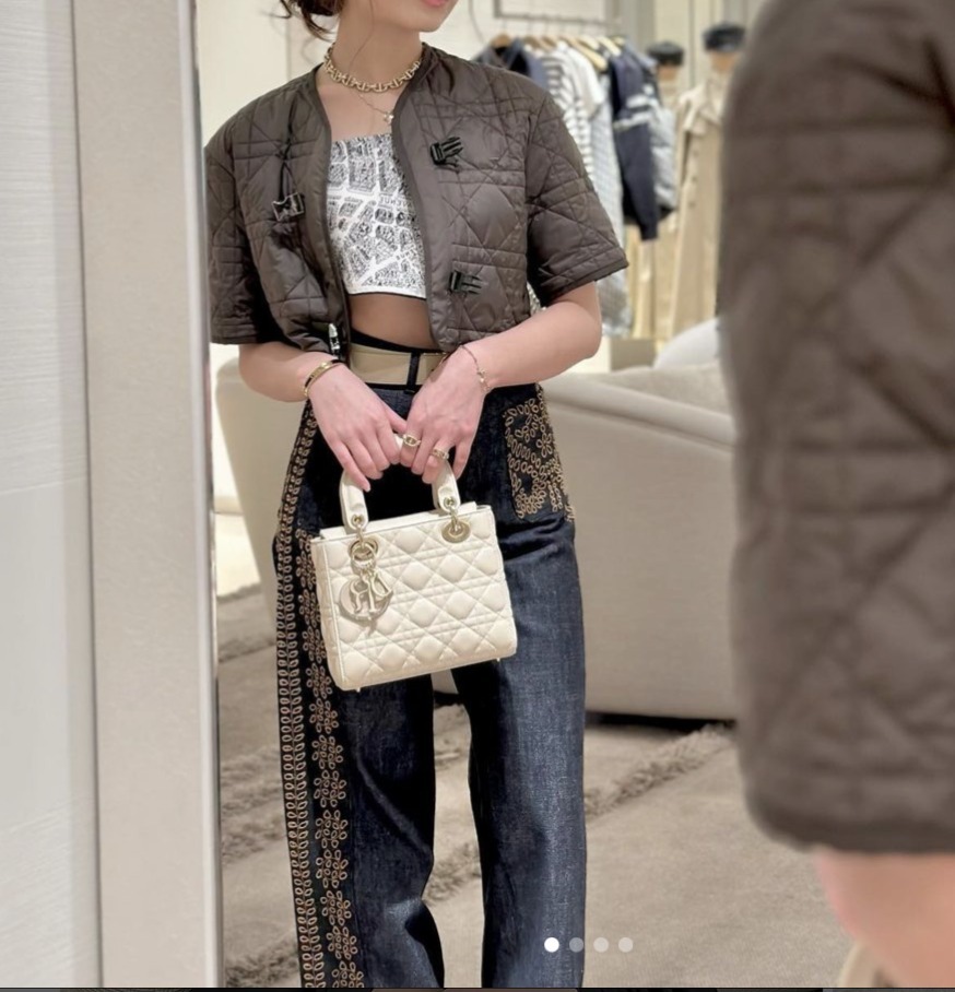 DIOR直営】セール！23SS エンブロイダリー フレアジーンズ ボトムス