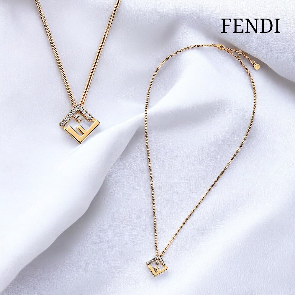 【FENDI】ロゴが際立つ☆ Forever Fendi ネックレス