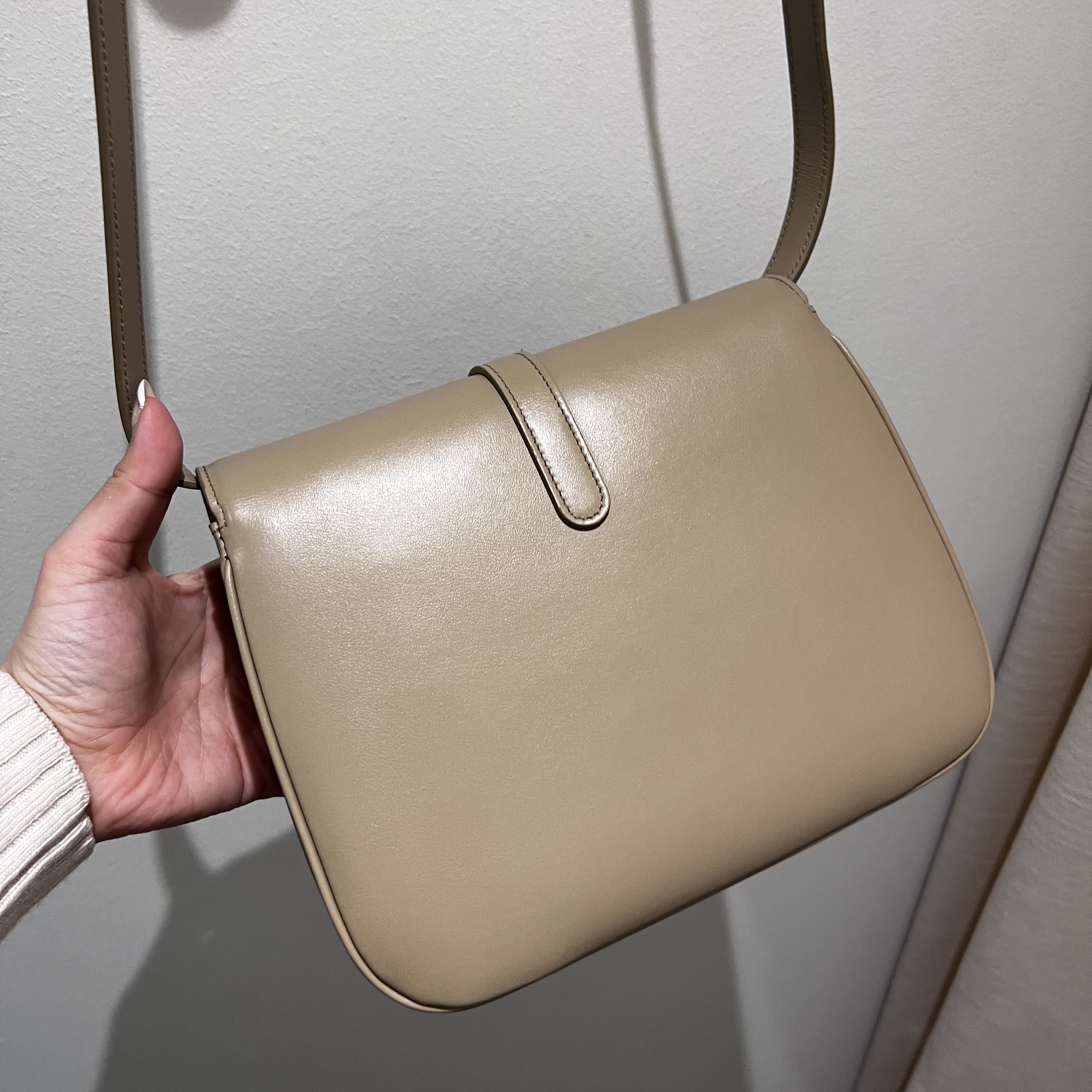 【CELINE】円安こそアウトレットで！マルチポシェット CELINE】円安こそアウトレットで！マルチポシェット