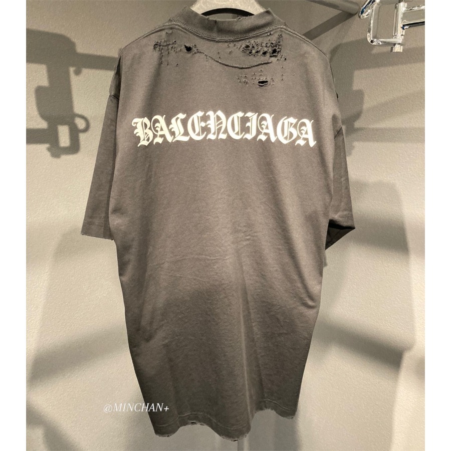 【BALENCIAGA】オーバーサイズ Tシャツ ダメージ加工