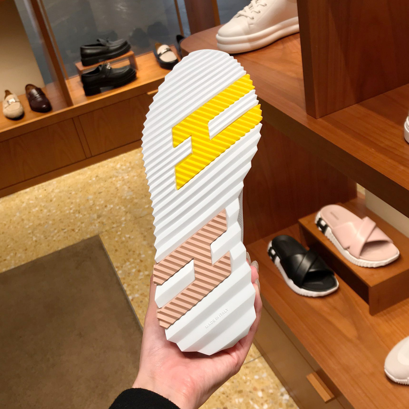 【大人気♪】★HERMES★スニーカー 《バウンシング》