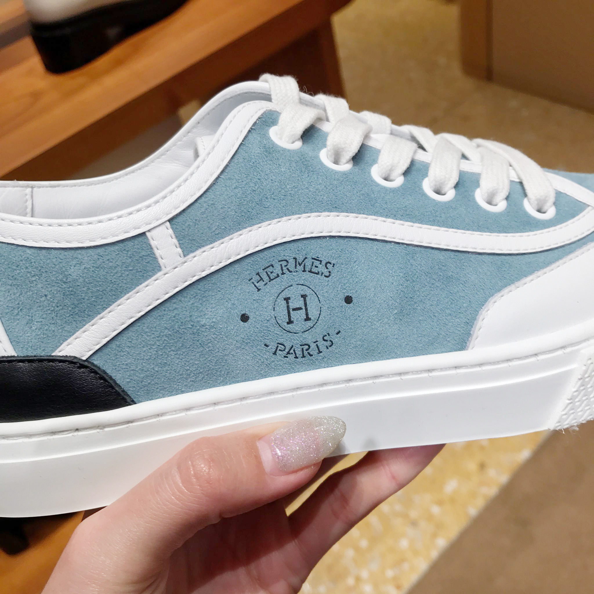 【可愛いカラー♪】★HERMES★スニーカー 《ゲット》