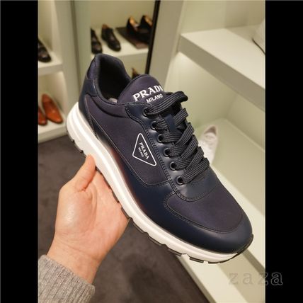 【PRADA】セール！2EG406 ロゴ レザー/ナイロンスニーカー PRADA】セール！2EG406 ロゴ レザー/ナイロンスニーカー (PRADA
