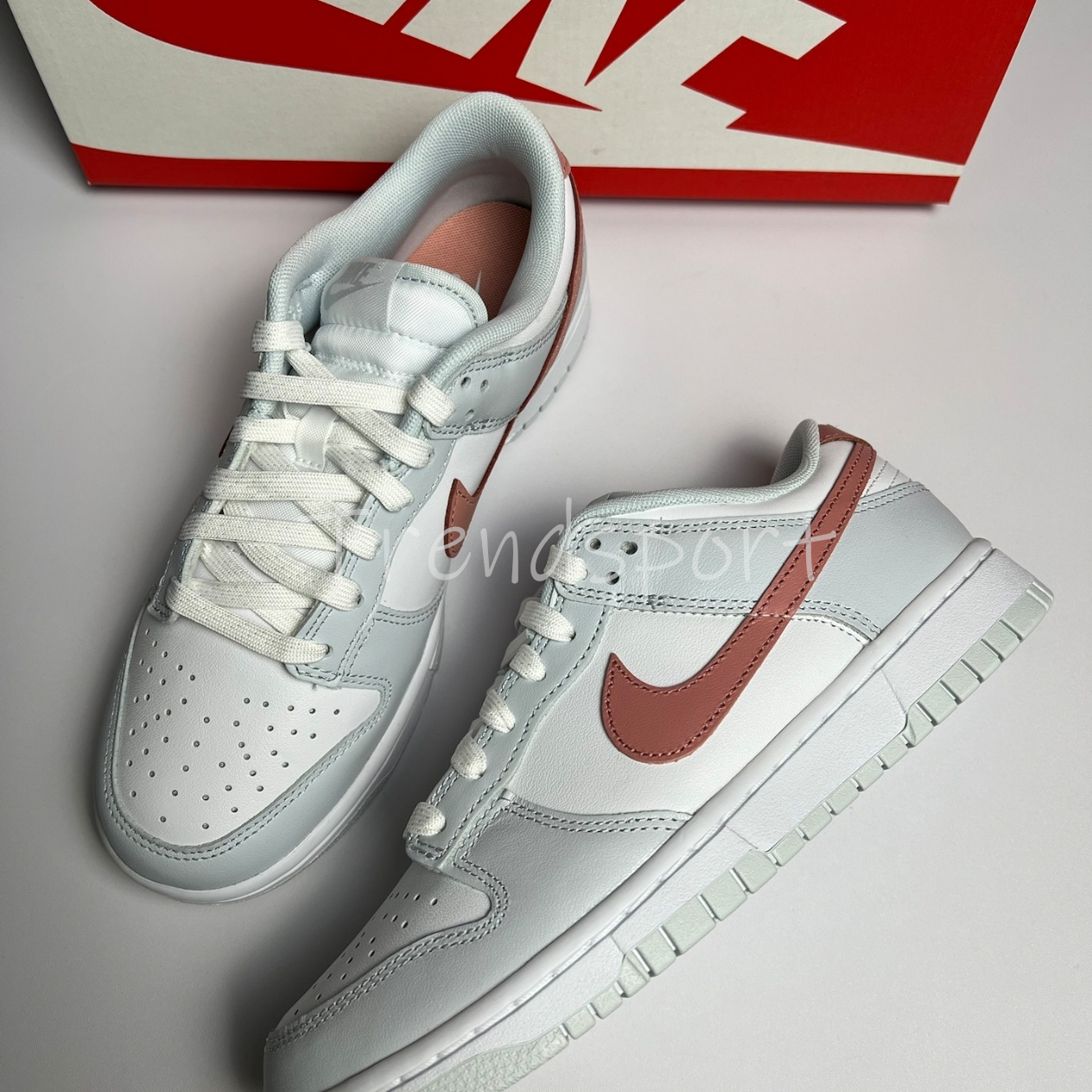 大人気 ☆NIKE☆ ダンク DUNK LOW RETRO 送関込