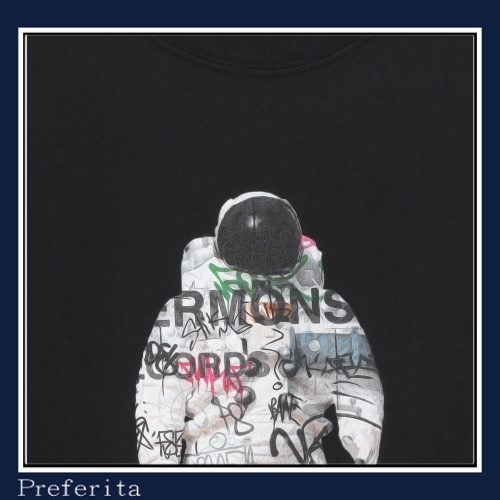 【Paul Smith】\"Astronaut Collage\" 半袖 Tシャツ 宇宙飛行士 PS Paul Smith tシャツ Astronaut Collage” 半袖Tシャツ