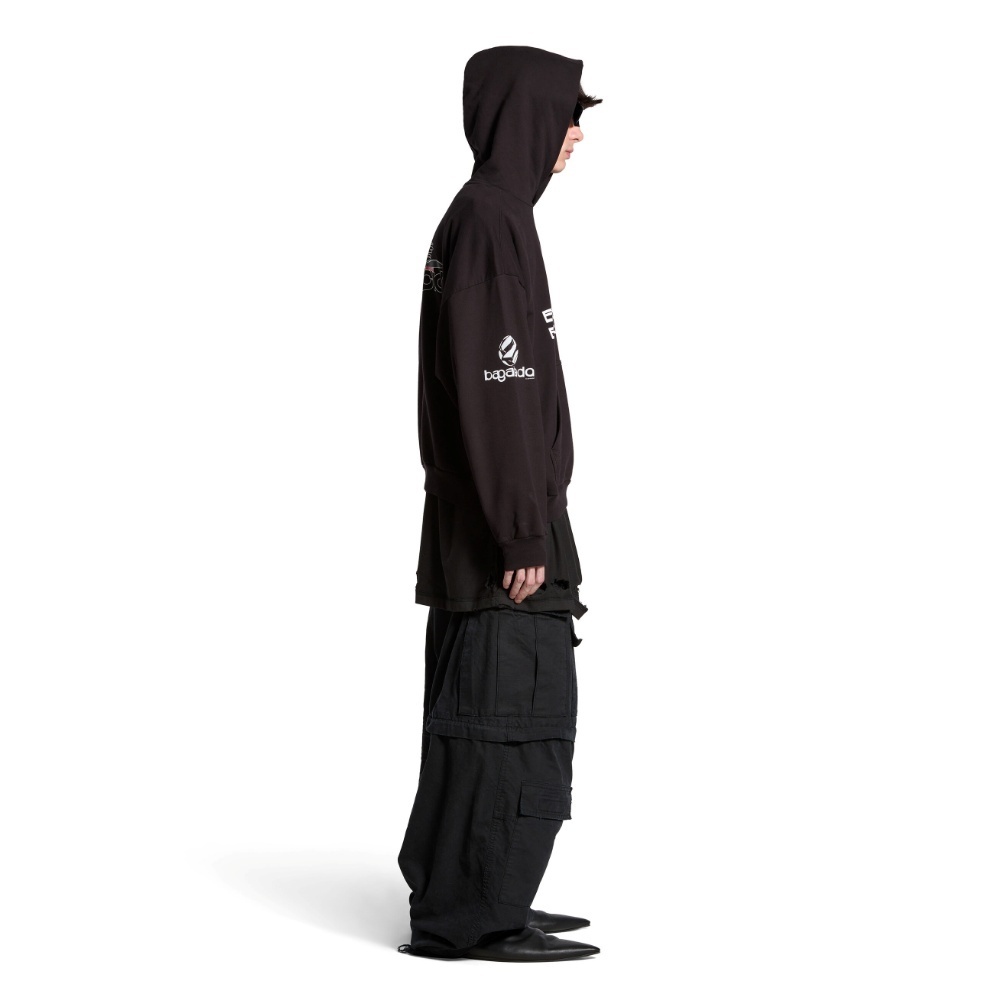 ◆直営店◆【BALENCIAGA】AI GENERATED フーディ 送料込み*BALENCIAGA*AI GENERATED HOODIE ミディアムフィット