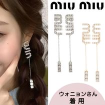 Miumiu ((可愛くて一目惚れ))キラキラMロゴ付きピアス Miumiu ((可愛くて一目惚れ))キラキラMロゴ付きピアス