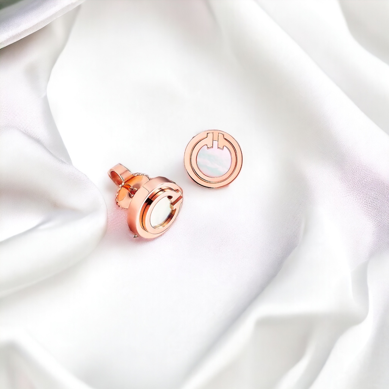 【Tiffany&Co】TiffanyT☆18k Rose Gold pearl Circle ピアス
