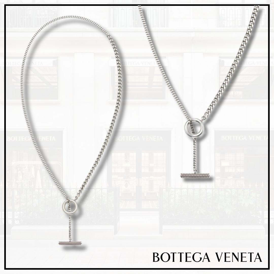おしゃれを盛り上げる【BOTTEGA VENETA】シルバー ネックレス