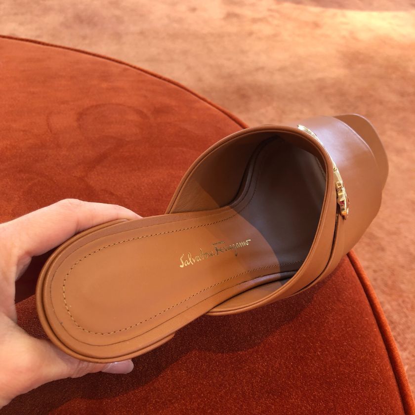 6万取引突破★UPS速達便利用！【FERRAGAMO】ORNELLA 55_サンダル 6万取引突破☆UPS速達便利用！【FERRAGAMO】ORNELLA 55_サンダル
