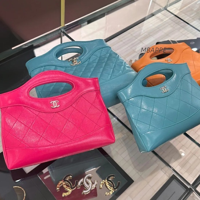 《24SS》アクセントに♪【CHANEL】シャネル チェーンクラッチ