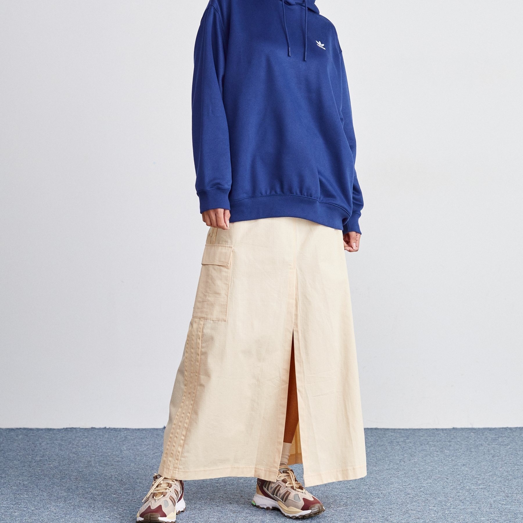 adidas】Premium utility マキシ スカート ベージュ 国内発送