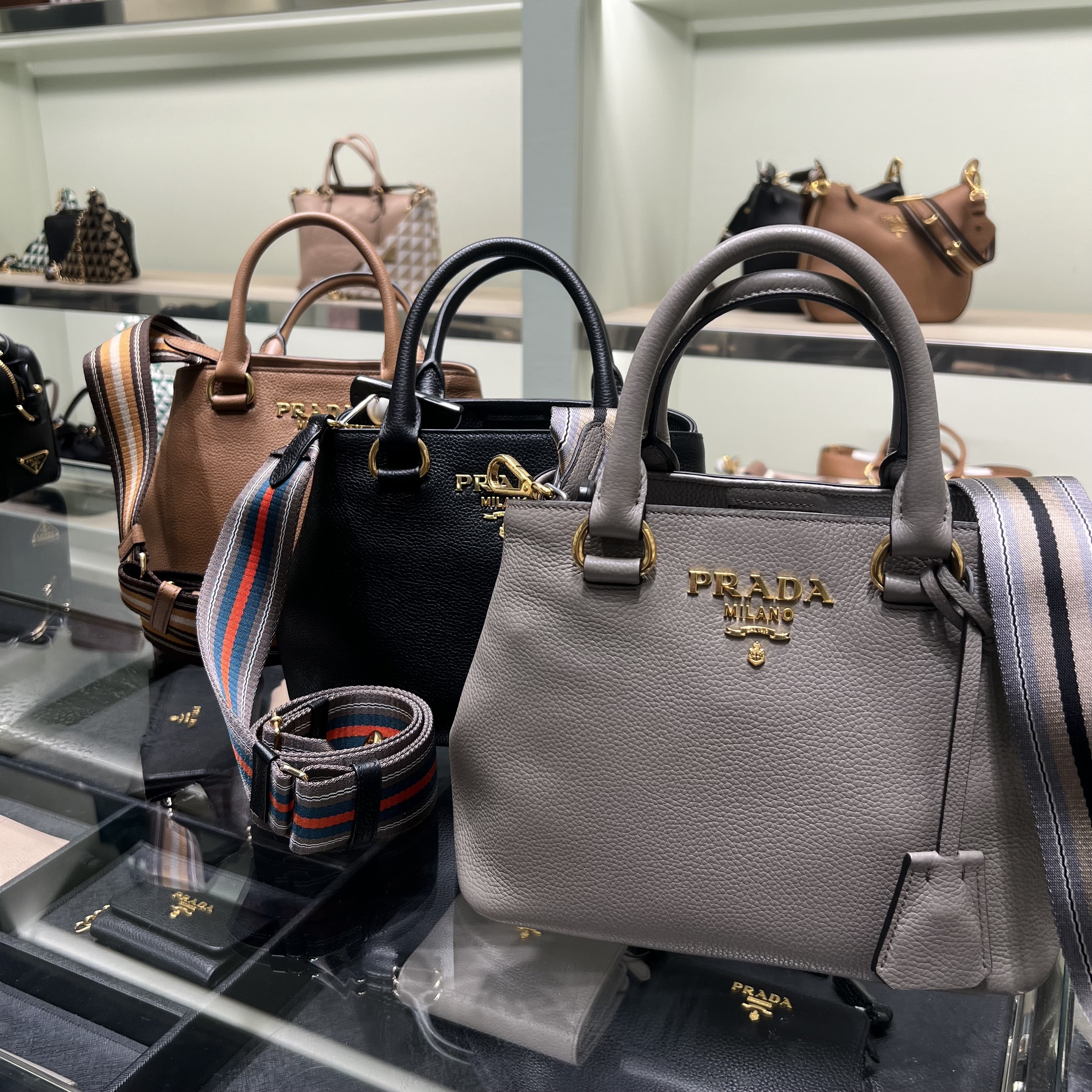【PRADA直営】セール 関税込 レザー 2WAYハンドバッグ