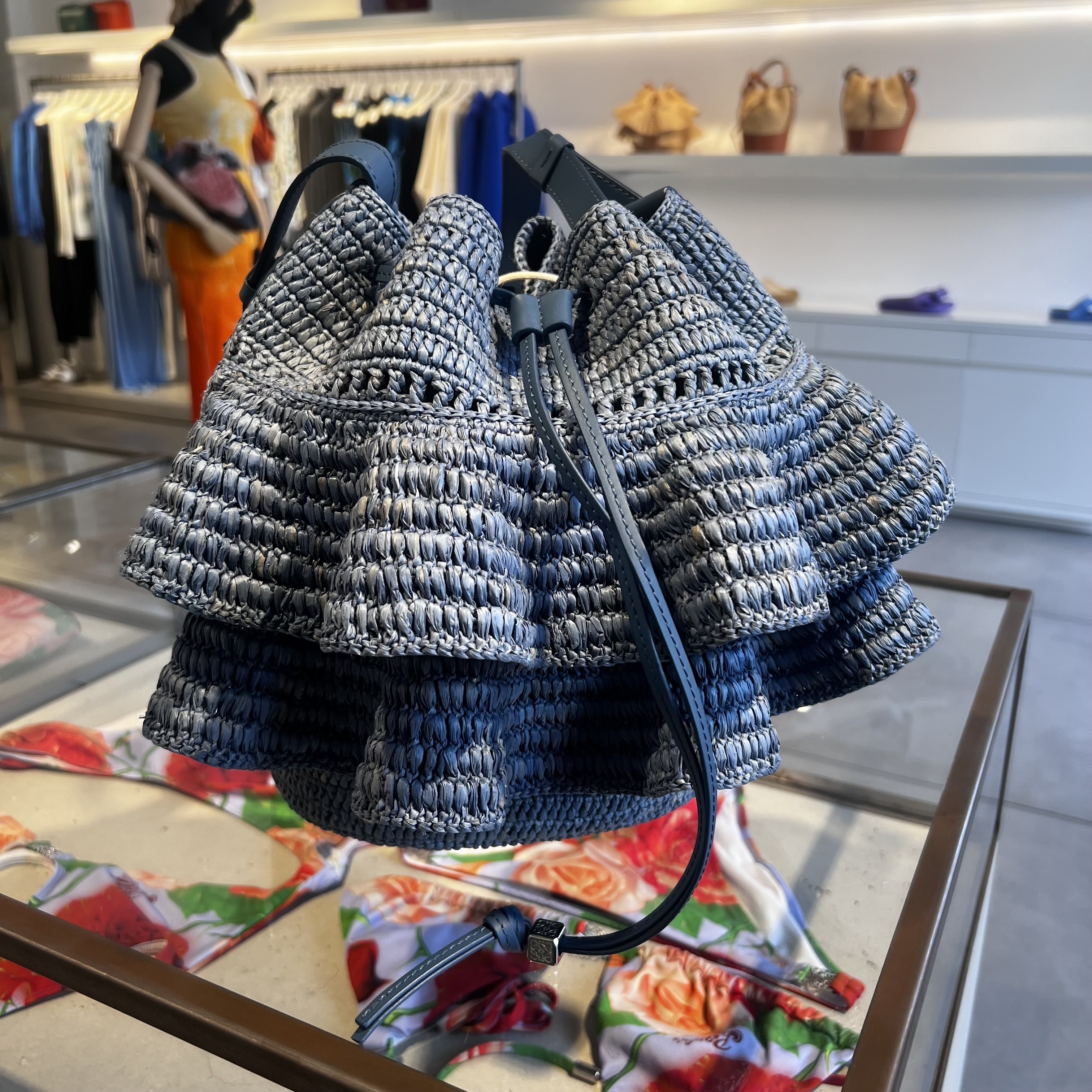 LOEWE＊セール価格！バルーンラッフル デニムブルー
