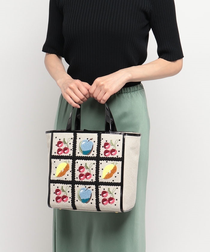 刺繍が可愛い♪】Anna Sui バッグ (ANNA SUI/トートバッグ
