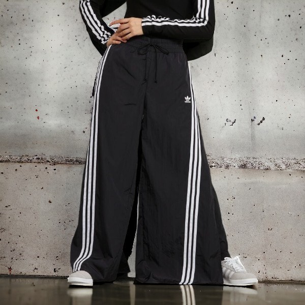 adidas】ADILENIUM Mega Flared Track Pants ボトムス
