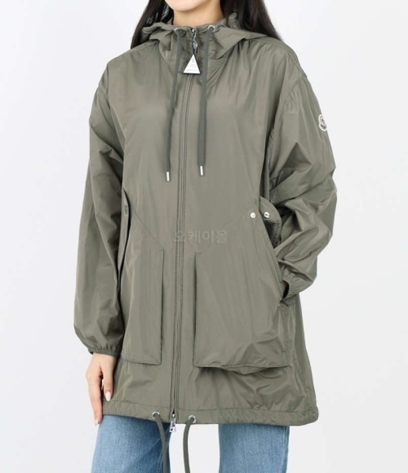 MONCLER｜JACKETS (1A00092 597JT 82G)